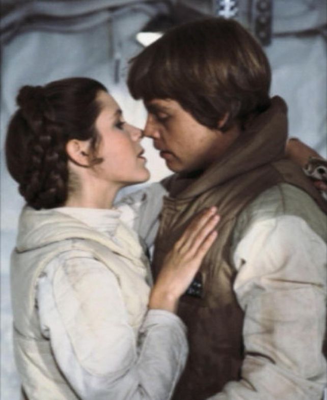 Luke Skywalker expresó su profundo dolor tras enterarse de la muerte de la Princesa Leia