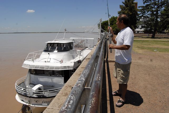 El gobierno provincial busca una salida local para el Barco Ciudad de Rosario