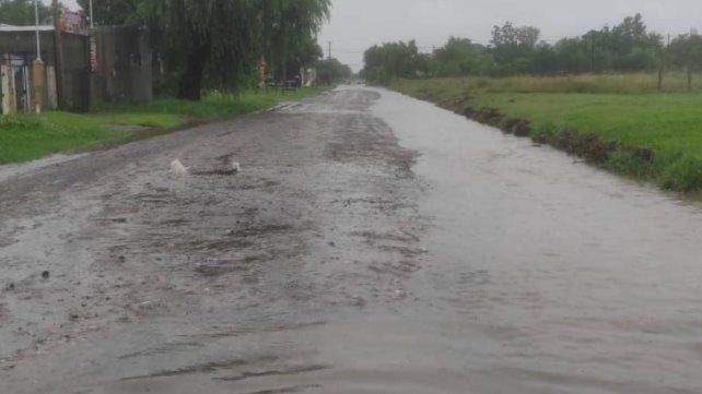 Feliciano sufrió nuevamente lluvias intensas que anegaron calles e inundaron algunos domicilios. En tres semanas cayeron 400 milímetros de agua.
