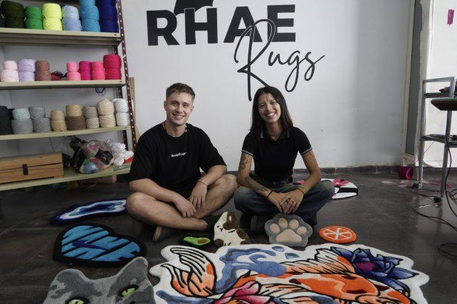 Martín Navas y Milena Gota en su taller