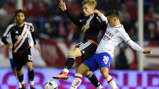 Unión perdió 3 a 0 con River y quedó afuera de la Copa Argentina