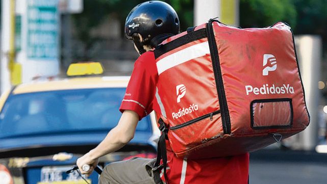 La empresa estadounidense Uber llegó a un acuerdo para adquirir Delivery Hero