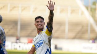 Lautaro Giaccone fue la figura de Central en San Nicolás y además hizo el gol de la victoria.
