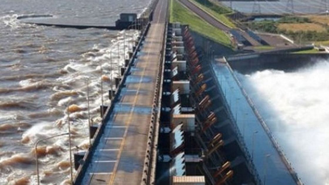El río Paraná registró un caudal 37% superior al promedio histórico y Yacyretá emitió una alerta.&nbsp;