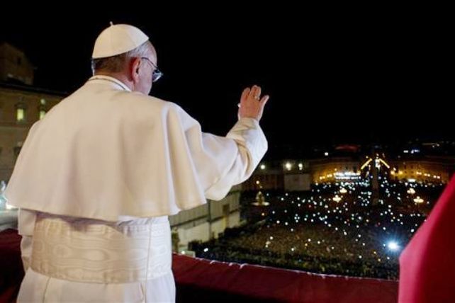 En una decisión histórica, Jorge Bergoglio es el primer Papa argentino y se llamará Francisco
