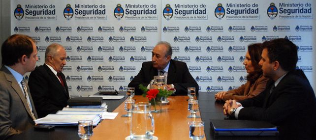La Nación podría colaborar con la seguridad en barrios de Santa Fe