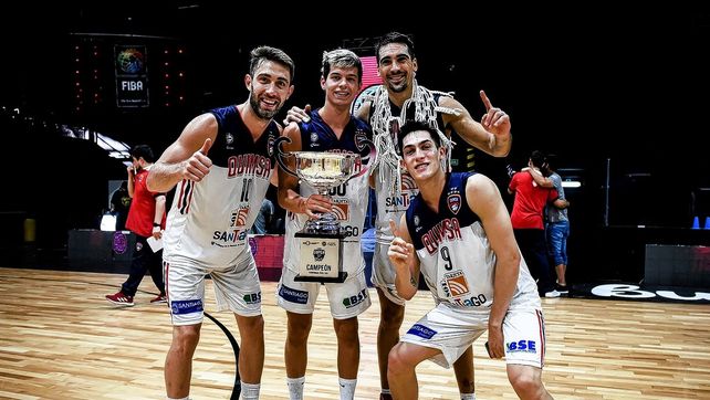 Con los santafesinos Copello