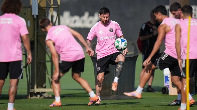Lionel Messi e Inter Miami se preparan para la final de la MLS ante Vancouver Whitecaps. (Darryl Dyck/The Canadian Press vía AP)