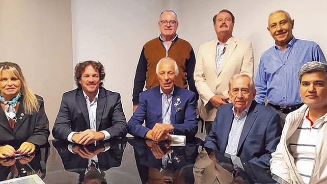 Reunidos. Se abordó la preocupación para sustentar la cobertura del 64% de la población de la provincia.