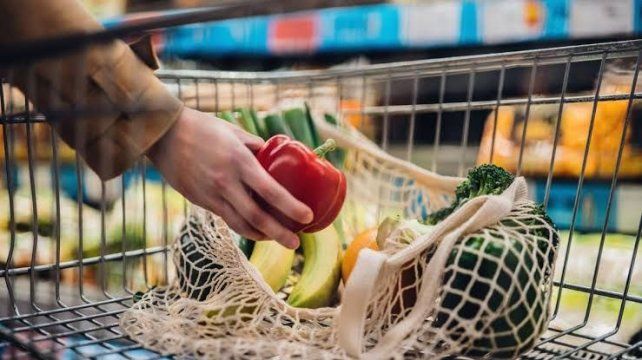 Paraná: la alimentación básica para una familia tipo ya supera los $509.000.