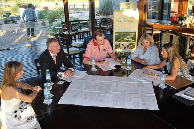 Aires del Llano entregará las primeras 450 escrituras