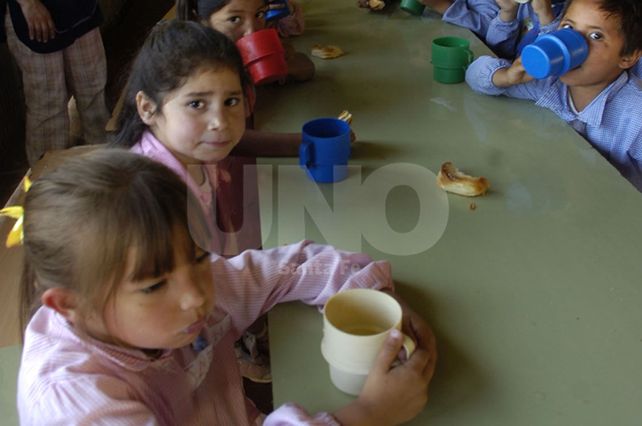 Los perjudicados. En los establecimientos se opta por limitar la variedad de alimentos y se buscan opciones económicas.