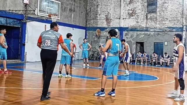 Por el Oficial A2 hubo festejos de Colón, República, CUST B y Regatas Coronda