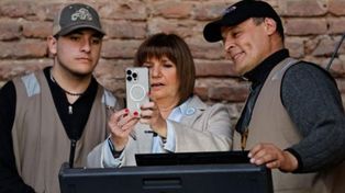 Bullrich lanzó un protocolo que habilita a la Policía a crear identidades falsas
