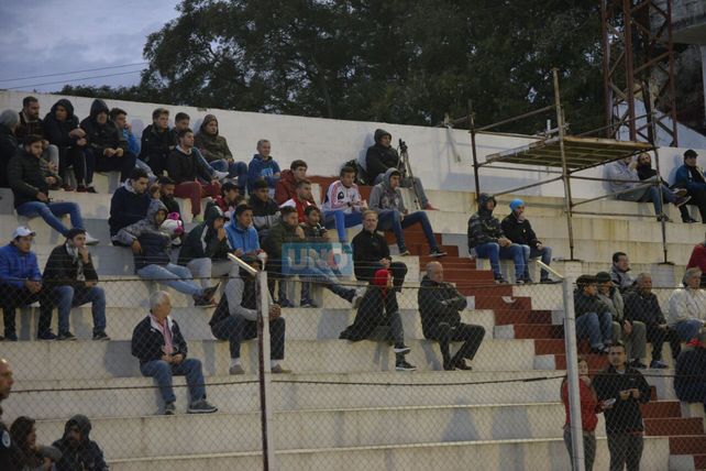 La platea de Paraná. Foto UNO Mateo Oviedo.&nbsp;
