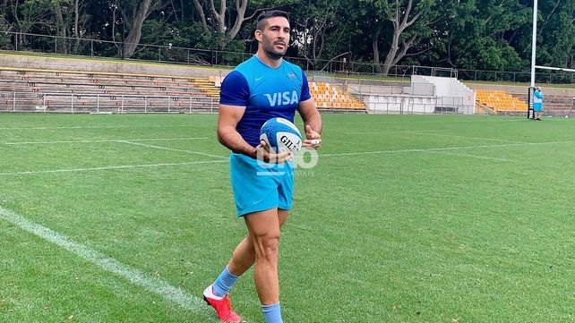 El back rosarino Jerónimo De la Fuente quedó descartado para integrar Los Pumas ante los All Blacks el próximo sábado en Australia.