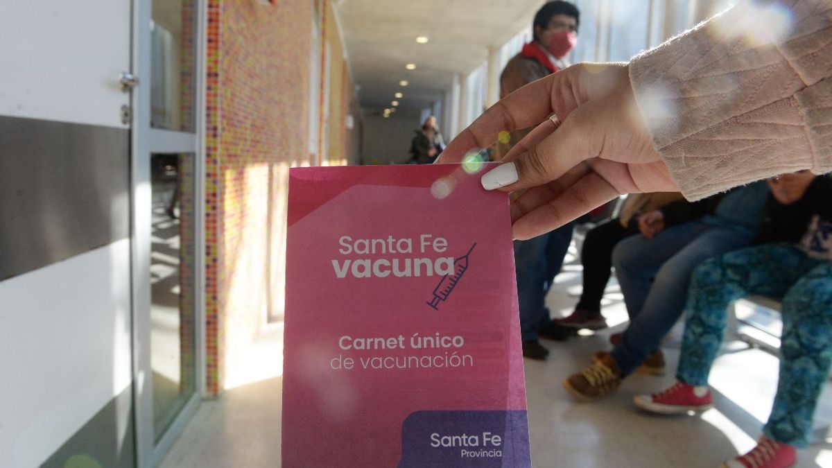 Santa Fe plans to start applying the third dose of the vaccine before the end of the year