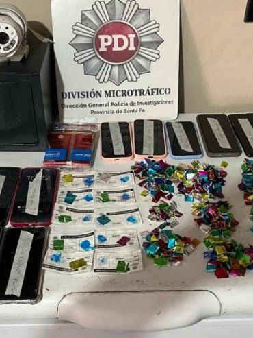 Santa Fe y Santo Tomé: en cinco allanamientos, detuvieron a cuatro vendedores de drogas y secuestraron estupefacientes