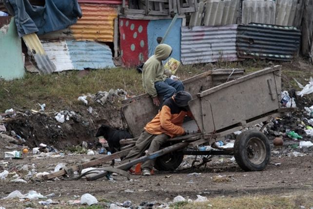 pobreza. Menores que viven de juntar residuos. 