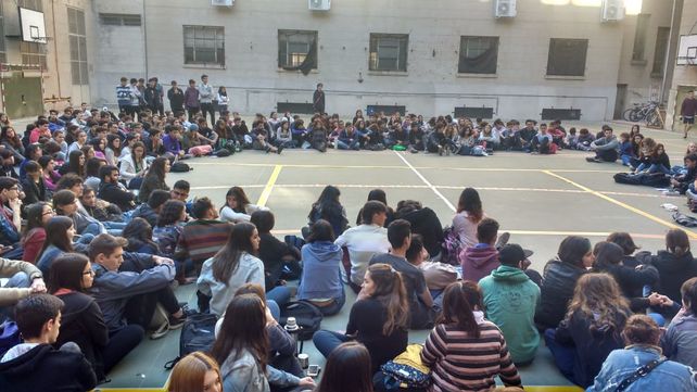 El Instituto Politécnico es una de las escuelas medias históricas de la Universidad Nacional de Rosario.