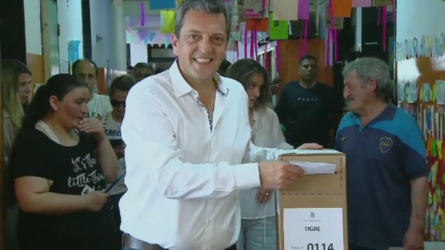 El candidato de Unión por la Patria votó esta mañana en Tigre.