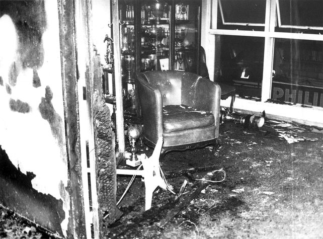 La historia se repite: hace 27 años, otro incendio intencional afectó la sede de Central