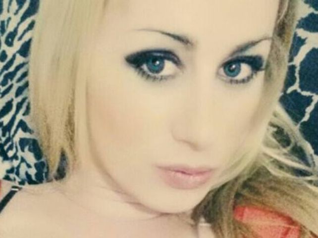 El álbum de fotos de la trans que escrachó al goleador de Boca