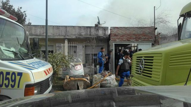 Asesinó a su madre a puñaladas, hirió a su expareja, atacó a su hija y quiso suicidarse