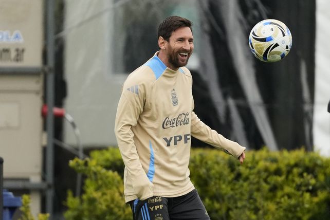 Lionel Messi vivirá una noche especial e irá desde el arranque en el equipo que dispuso Lionel Scaloni.
