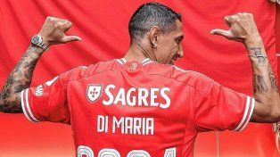 Ángel Di María fue presentado en Benfica.