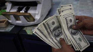 El dólar oficial frenó su racha alcista: cómo cerró este martes el blue en Rosario