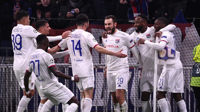 Lyon sacó la primera ventaja en casa ante Juventus