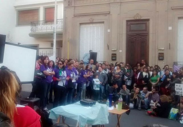 El #NiUnaMenos se expandió en las redes sociales