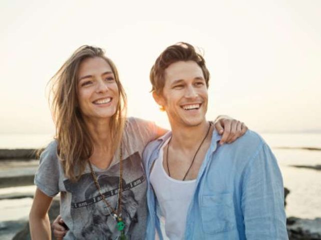 La mayoría de los argentinos cree en la amistad entre el hombre y la mujer