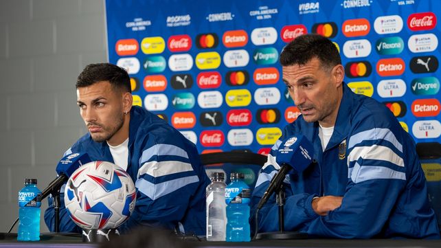 Lionel Scaloni no confirmó los titulares pero sí adelantó que Leandro Paredes tendrá la oportunidad de estar desde el arranque.