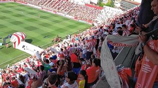 El 15 de Abril explotó de júbilo con el recibimiento para el Clásico