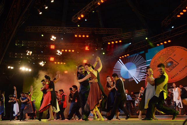 Santa Fe desplegó su cultura en el Festival de Folklore de Cosquín