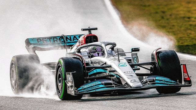 Lewis Hamilton continúa marcando el camino en los ensayos de F1 que se ejecutan en Barcelona.&nbsp;