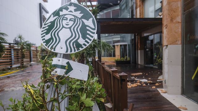 Impactantes imágenes del paso del huracán Delta por Cancún y Playa del Cármen