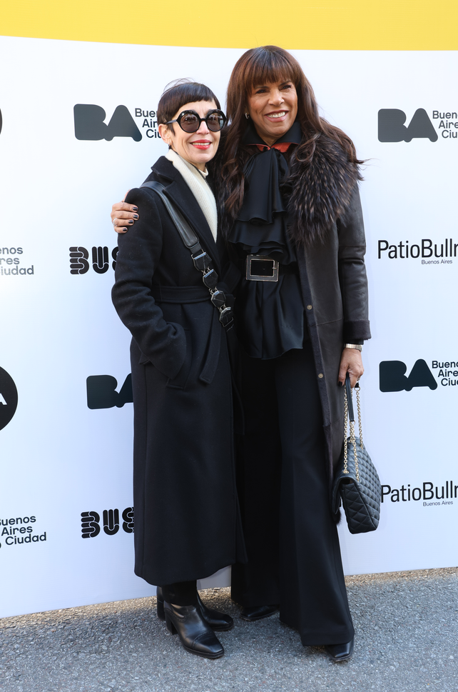 Ana Torrejon y Anama Ferreira