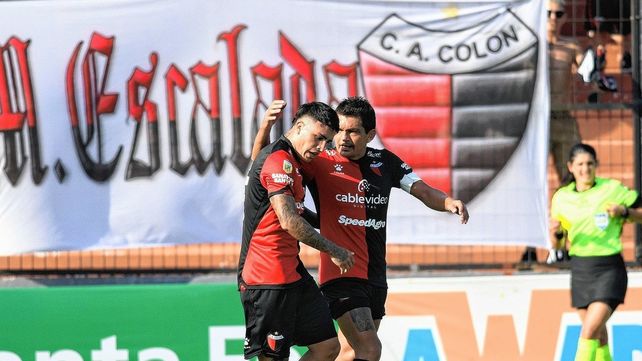 Colón quiere afirmarse en la punta de su zona frente a Tigre