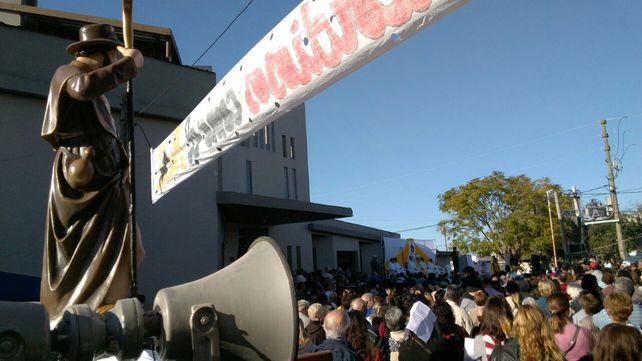 Una multitud veneró a San Cayetano