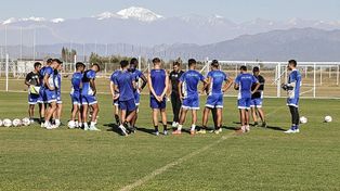 Godoy Cruz trae 23 jugadores a Paraná para medirse con Colón en el Presbítero Grella.
