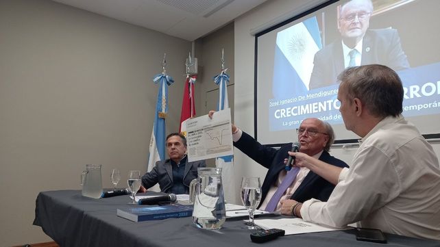 Rosario. José Ignacio De Mendiguren se reunió con empresarios en la Asociación de Industriales Metalúrgicos.