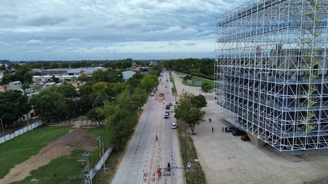Las obras consisten en la remodelación total de 1.700 de avenida Ayacucho en Rosario