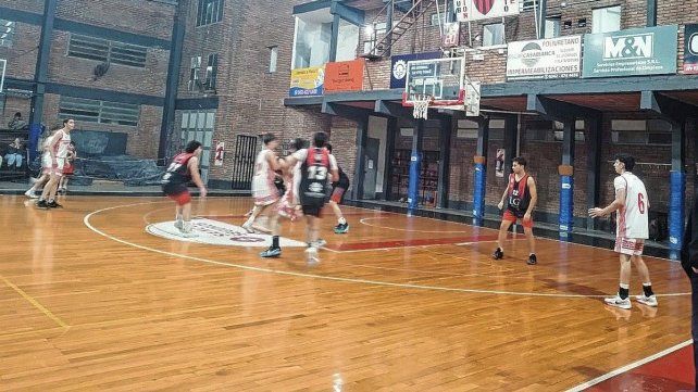 Santa Rosa venció a CUST B en el inicio de la fecha 18 del Oficial A2 Santa Rosa venció a CUST B en el inicio de la fecha 18 del Oficial A2