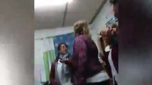 Pidieron la detención de una madre que agredió a una docente
