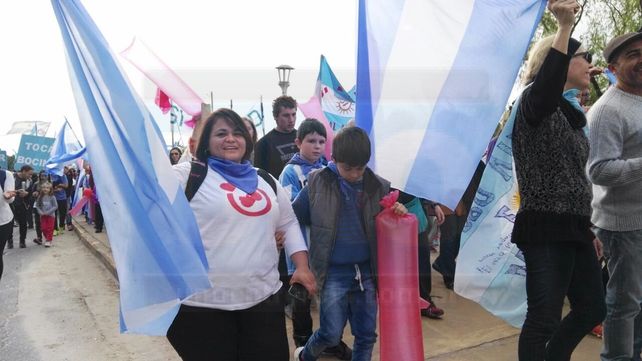 A tres días del debate en Diputados por la Ley del Aborto legal, Paraná marchó por las dos vidas