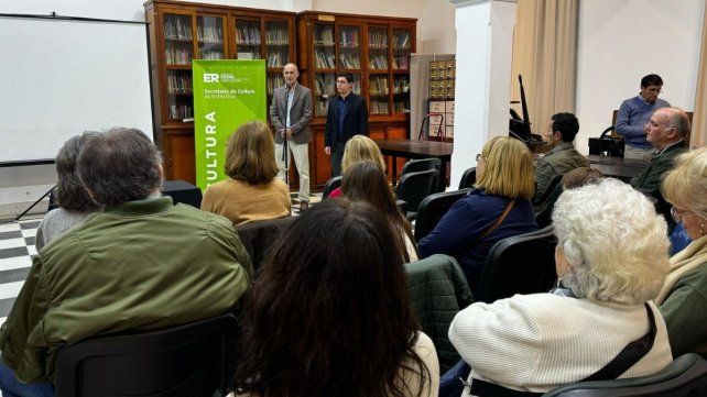 Juan Manuel Alfaro, la poesía que sigue habitando la Biblioteca Provincial de Entre Ríos
