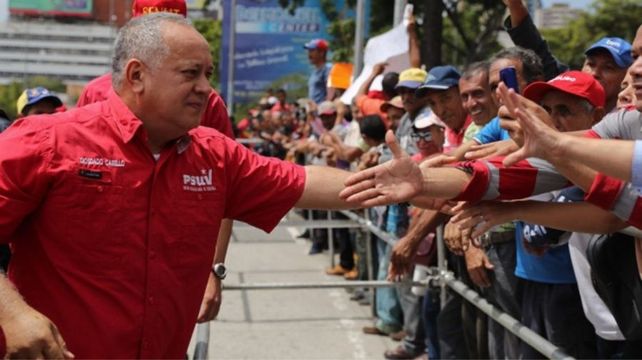 Corina Machado sigue siendo un problema para Maduro a dos meses de las elecciones